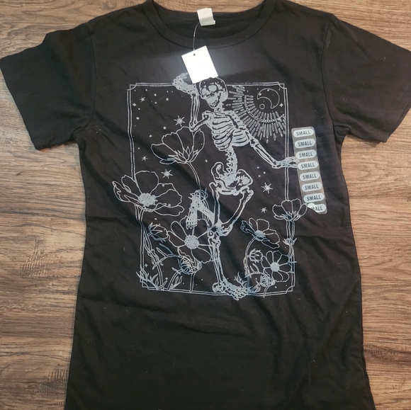 Black Graphic Skeleton T-Shirt - Picture 1 of 3